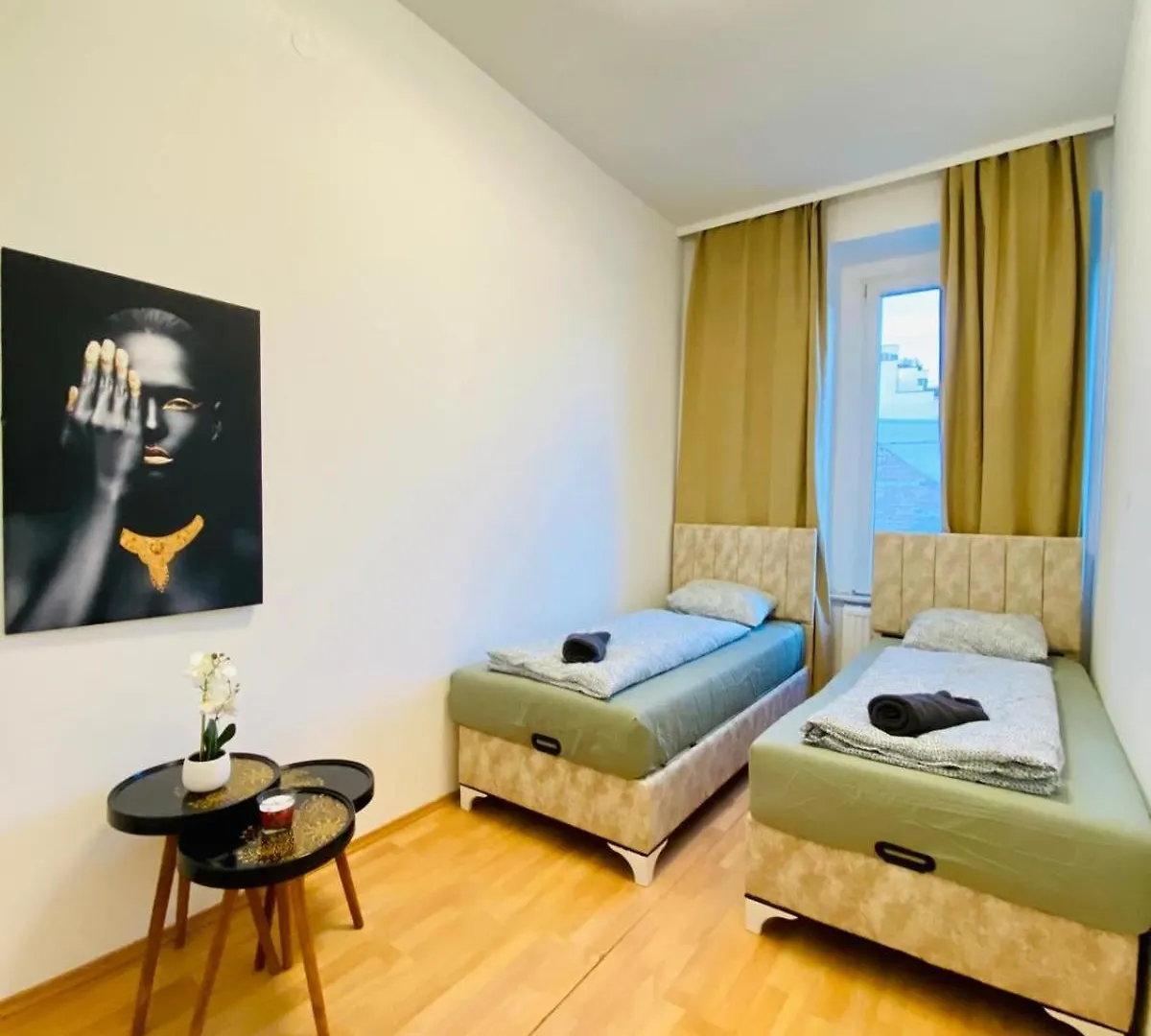 Comfortable 5Br Apt Well Connected Location فيينا