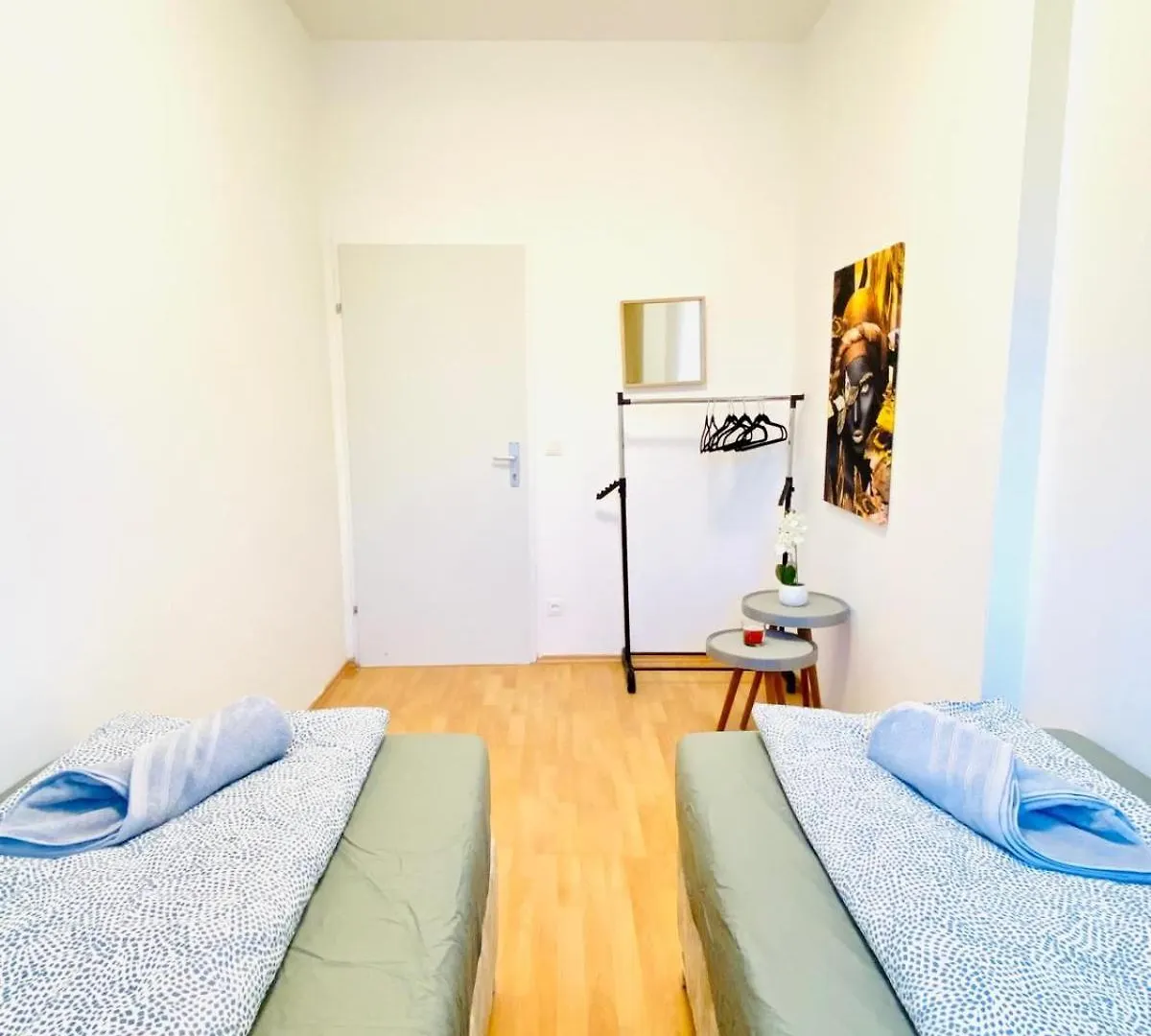 Comfortable 5Br Apt Well Connected Location فيينا