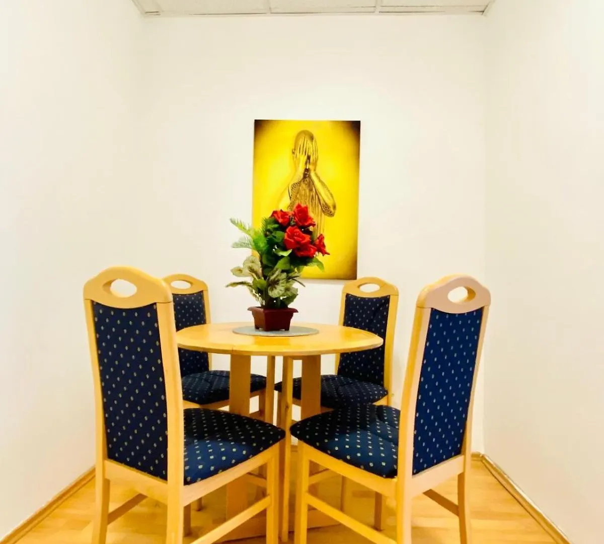 Comfortable 5Br Apt Well Connected Location 비엔나 아파트