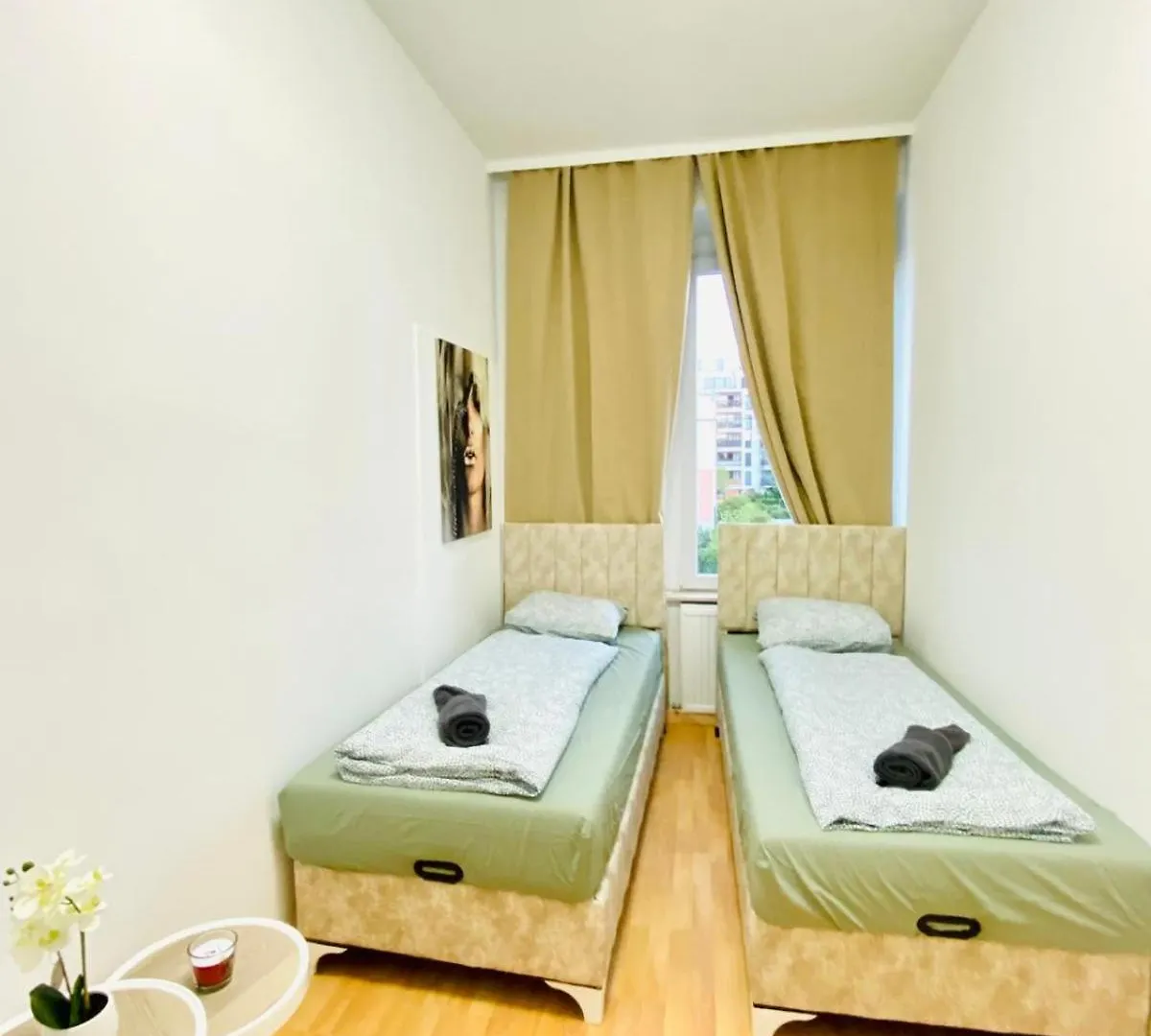 Comfortable 5Br Apt Well Connected Location 비엔나 0*,  오스트리아
