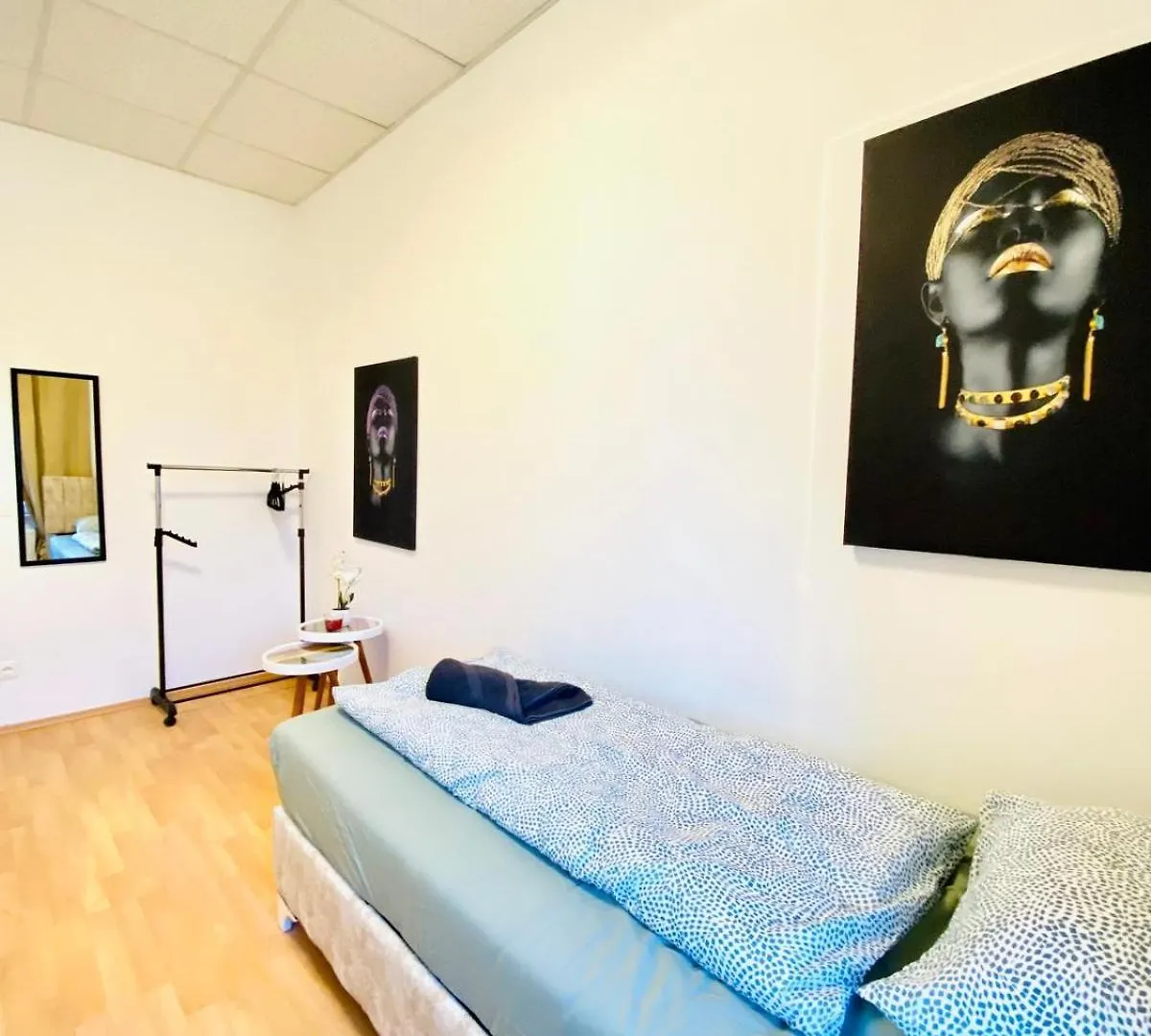 Comfortable 5Br Apt Well Connected Location 비엔나 0*,
